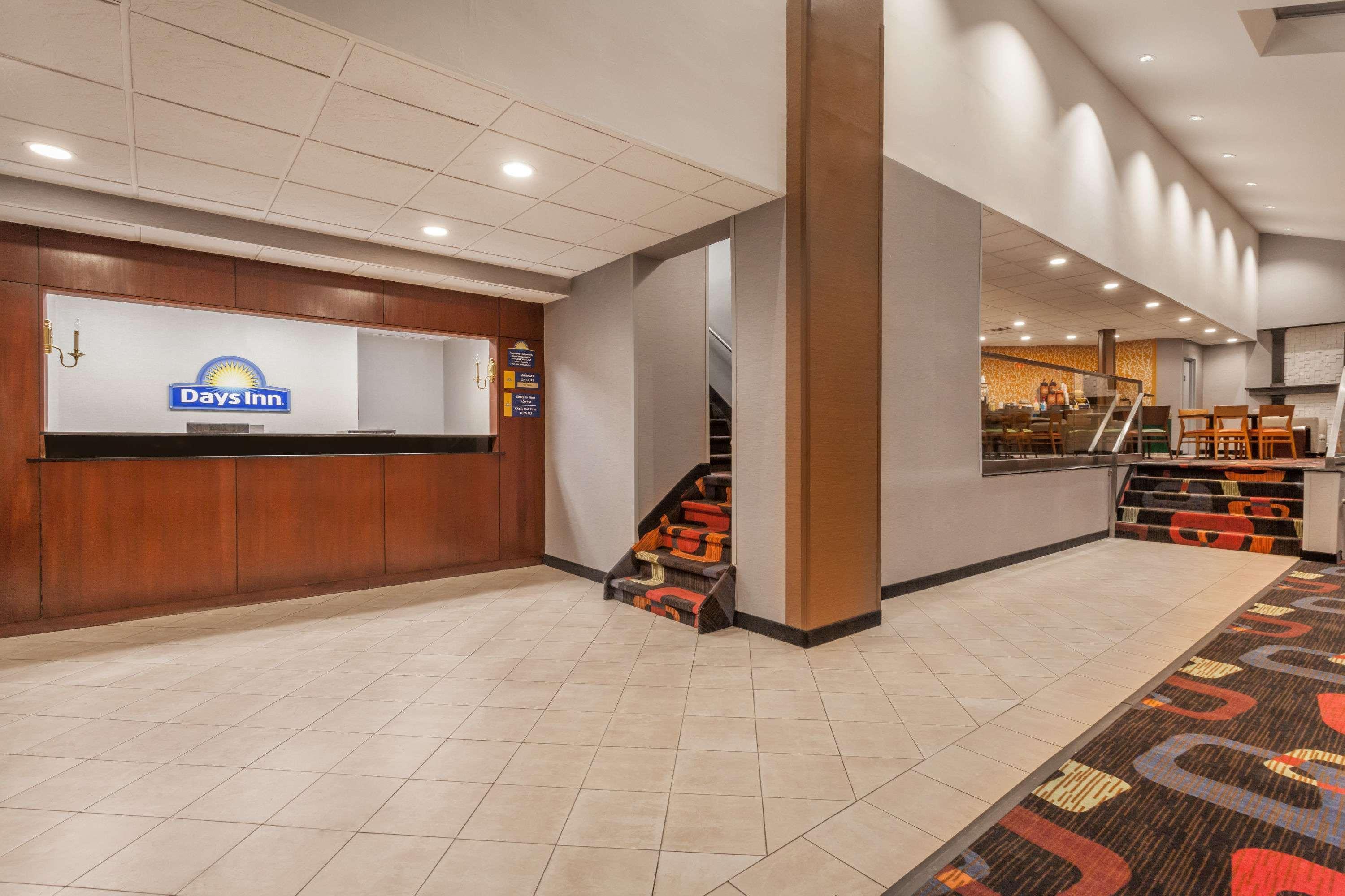 Days Inn By Wyndham Woodbury Long Island Eksteriør bilde