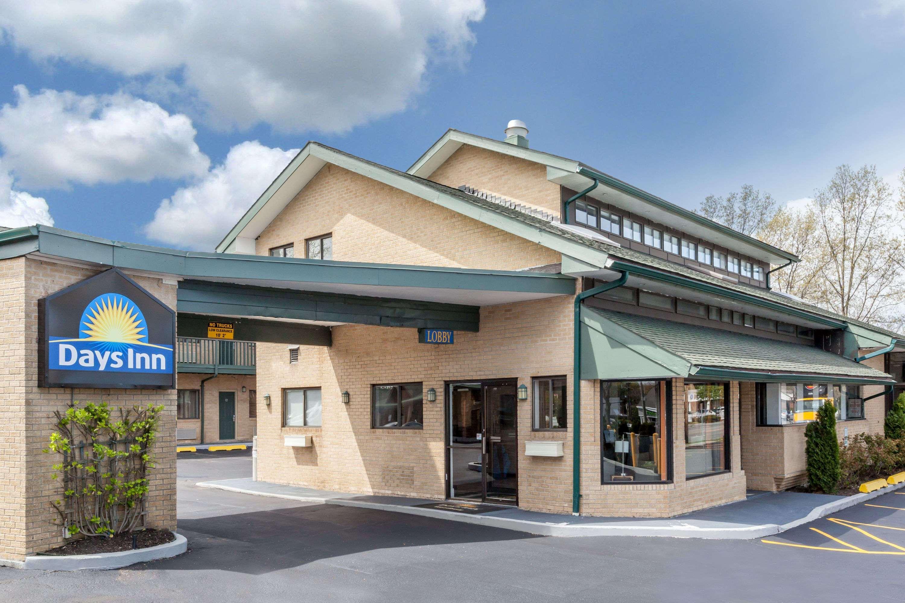 Days Inn By Wyndham Woodbury Long Island Eksteriør bilde
