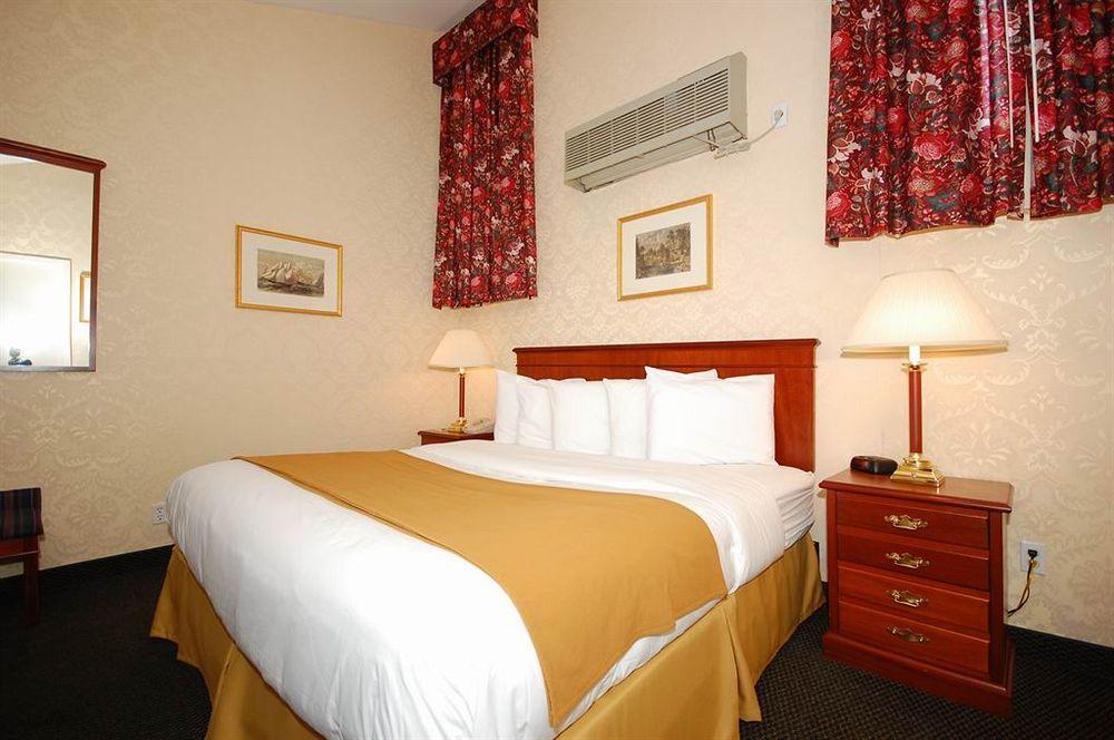 Days Inn By Wyndham Woodbury Long Island Eksteriør bilde