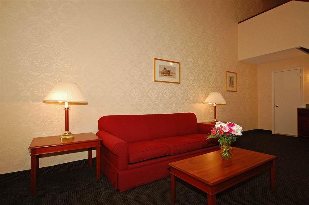 Days Inn By Wyndham Woodbury Long Island Eksteriør bilde