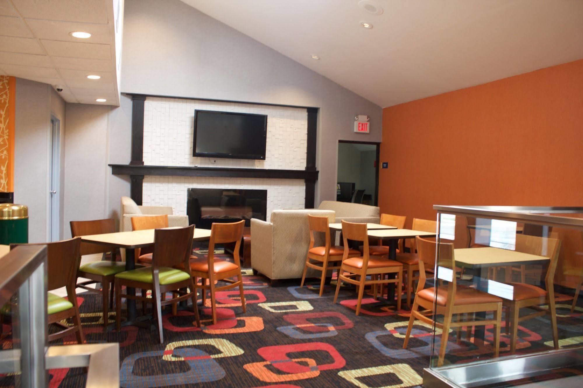 Days Inn By Wyndham Woodbury Long Island Eksteriør bilde